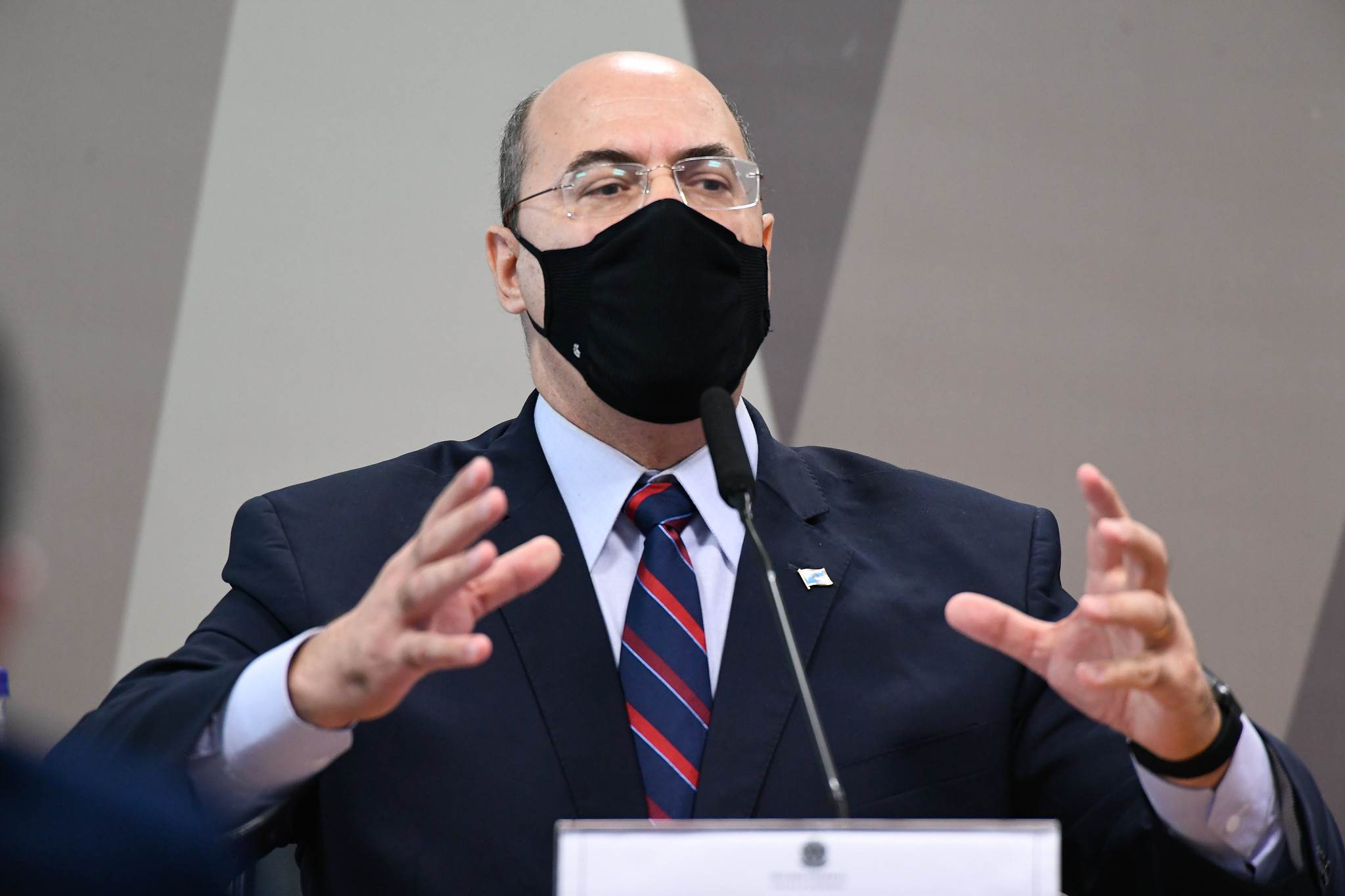Wilson Witzel presta depoimento à CPI