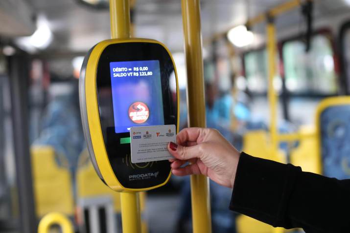Bilhete Único em catraca de ônibus em São Paulo / ESTADÃO CONTEÚDO