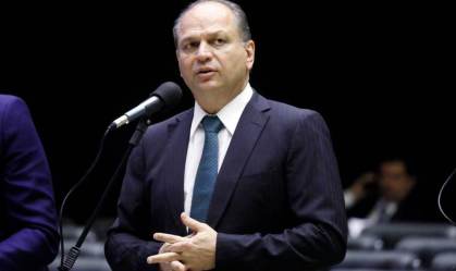 Senador apresenta pedido para Ricardo Barros ser convocado à CPI da Pandemia