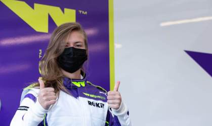 Bruna Tomaselli estreia na W-Series, categoria de base da F1 só para mulheres