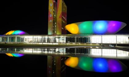 Congresso recebe projeção em apoio ao Dia Internacional do Orgulho LGBT