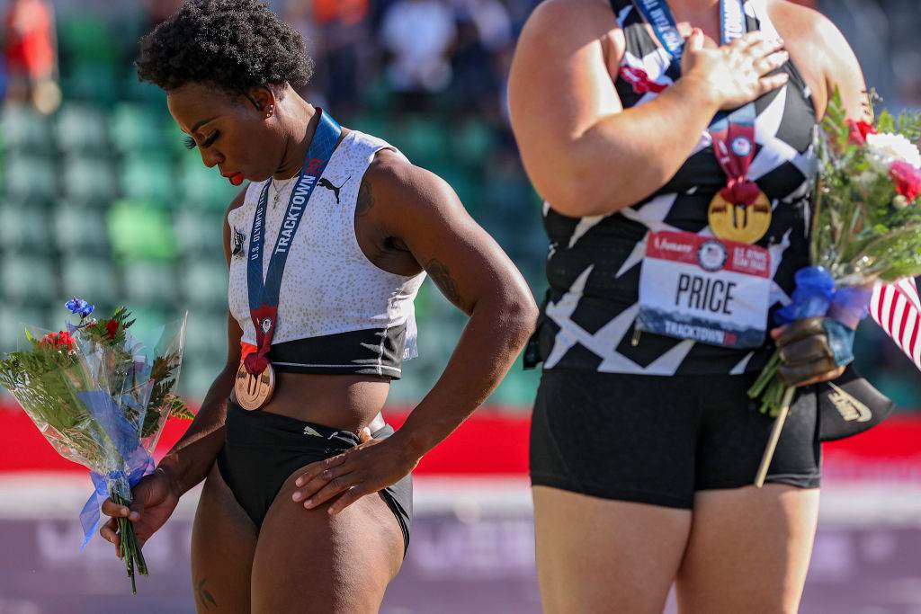 Gwen Berry – atleta do arremesso de martelo Gwen Berry – atleta do arremesso de martelo
