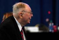 Investidor de 99 anos diz que prefere ações de grandes bancos e odeia criptos