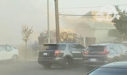 Explosão em caminhão antibombas deixa 17 feridos em Los Angeles