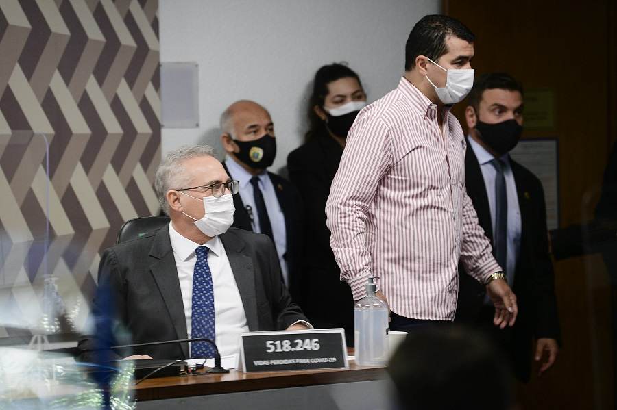 Deputado Luis Miranda foi até a sala da CPI da Pandemia após a divulgação do áud Deputado Luis Miranda foi até a sala da CPI da Pandemia após a divulgação do áud