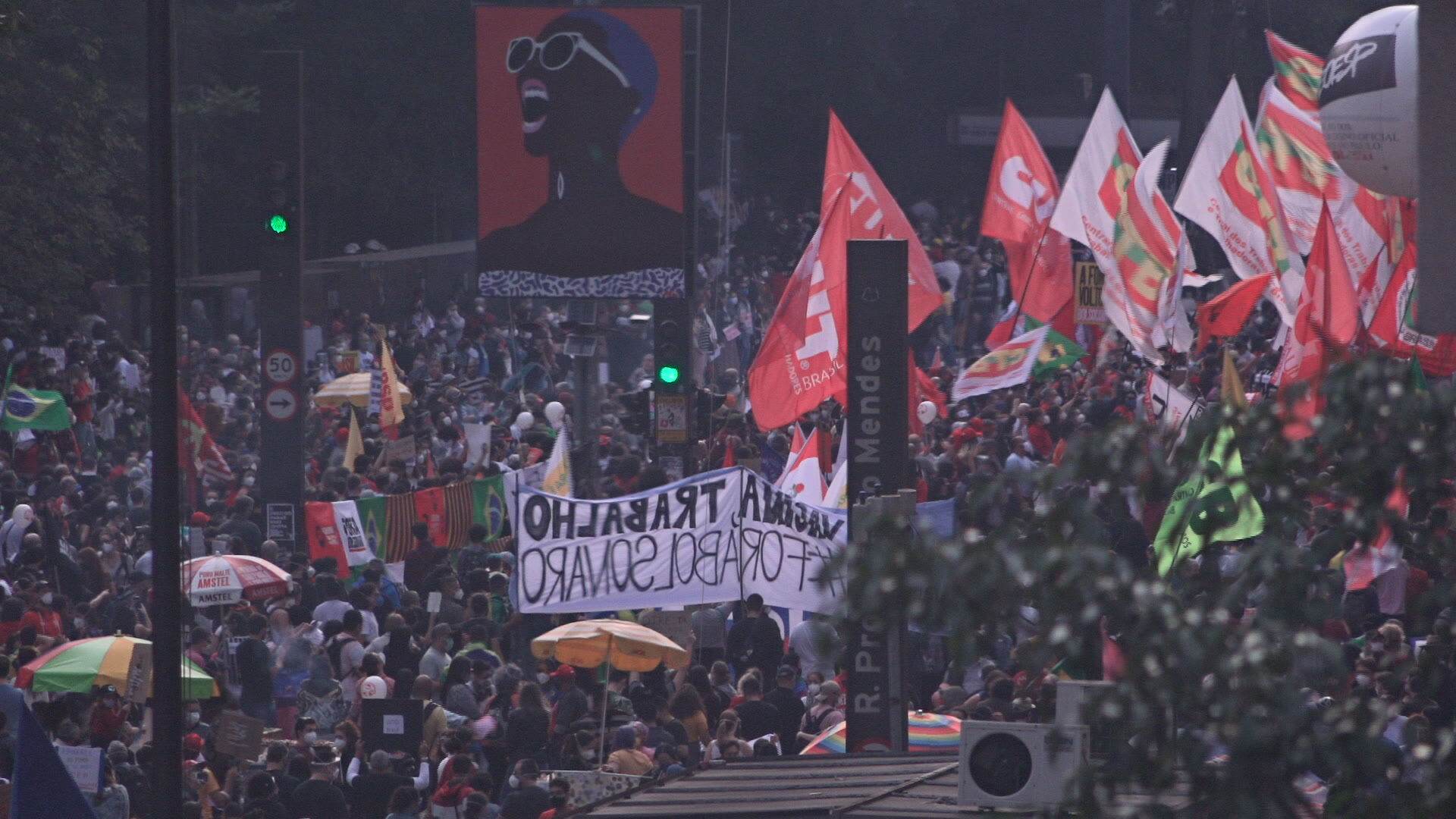 Manifestação contra Bolsonaro próximo ao MASP, na Avenida Paulista (03-07-2021) Manifestação contra Bolsonaro próximo ao MASP, na Avenida Paulista (03-07-2021)