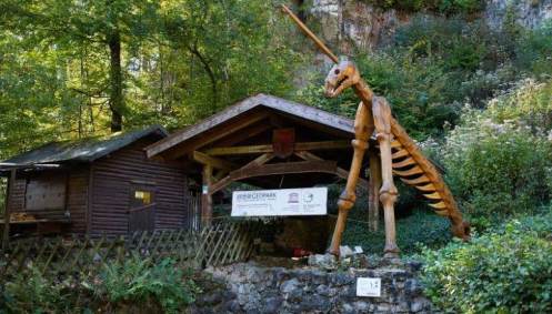 Entrada da caverna Einhornhöhle, na Alemanha