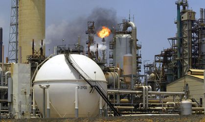 China condena redirecionamento de petróleo da Venezuela para os EUA