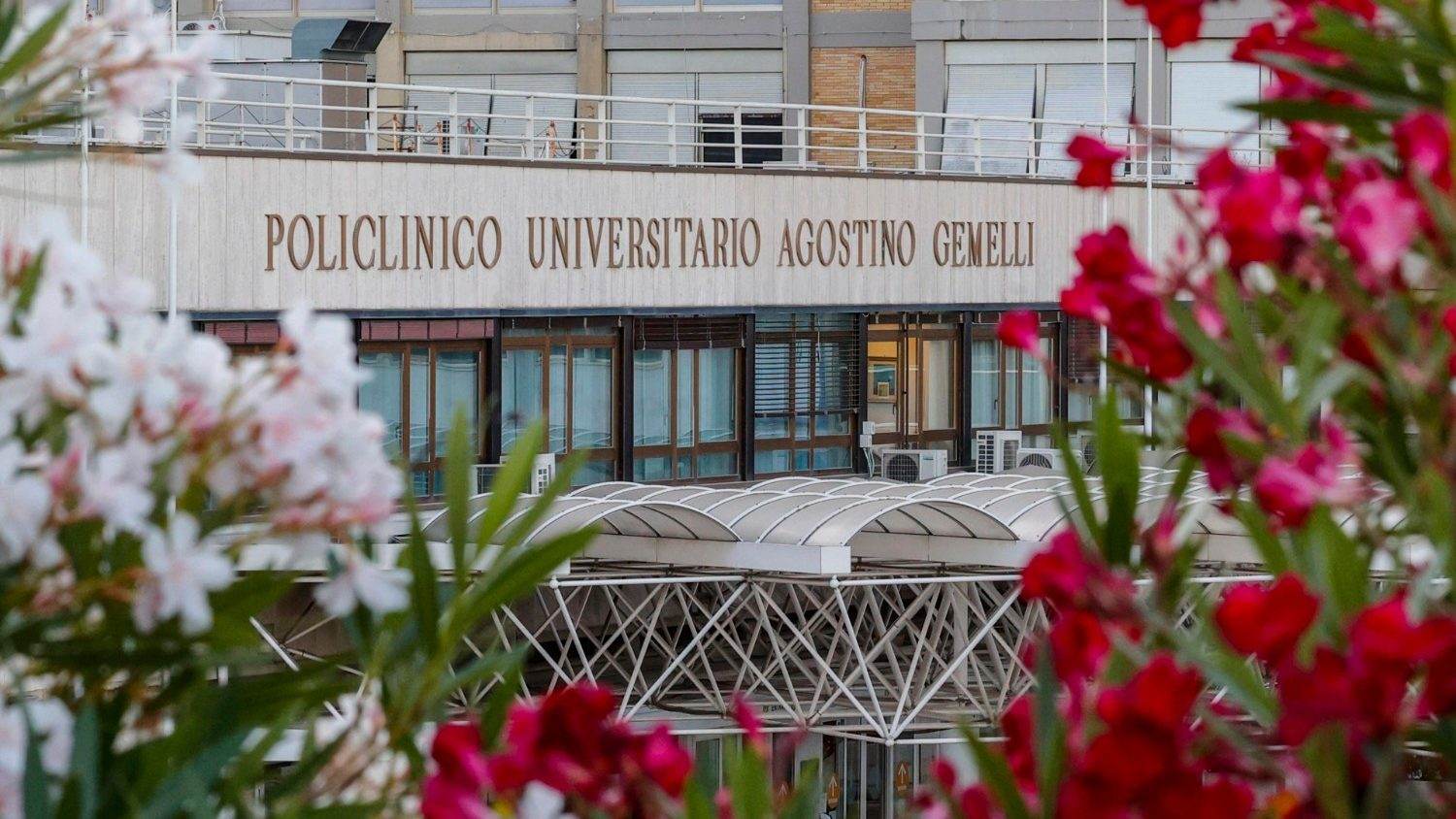 Hospital Gemelli de Roma, onde papa Francisco está internado/Divulgação Hospital Gemelli de Roma, onde papa Francisco está internado/Divulgação