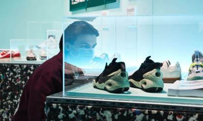Exposição Sneakers Unboxed: Studio to Street”, no Design Museum de London