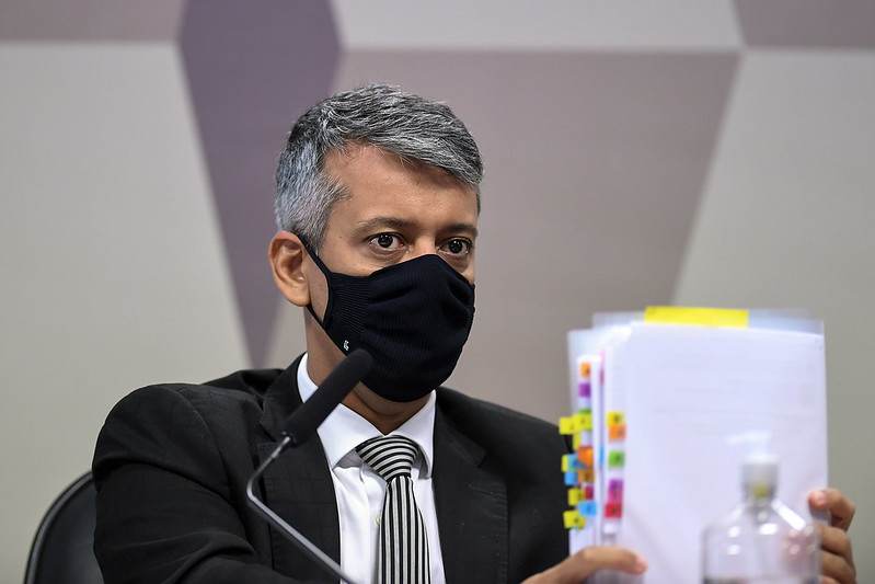 Ex-diretor do Departamento de Logística do Ministério da Saúde, Roberto Dias Ex-diretor do Departamento de Logística do Ministério da Saúde, Roberto Dias