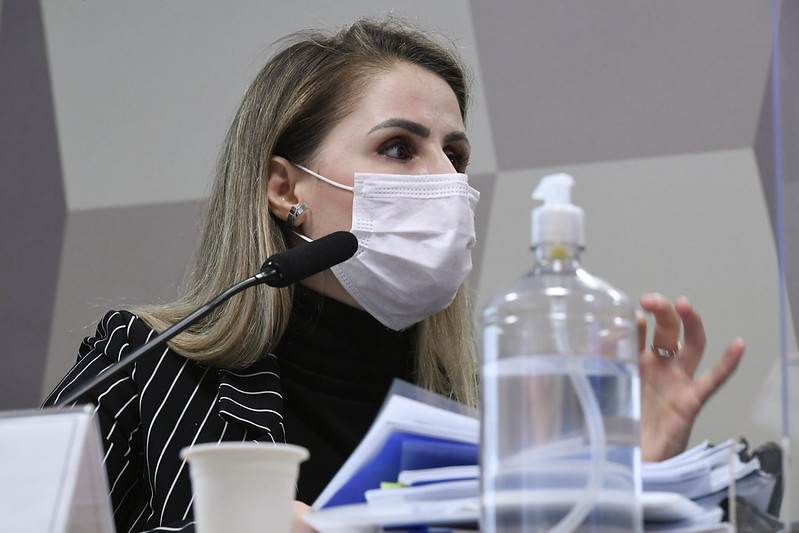 Ex-coordenadora da PNI Francieli Fantinato Ex-coordenadora da PNI Francieli Fantinato
