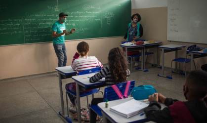 Apenas 70,5% dos jovens mais pobres têm acesso ao ensino médio
