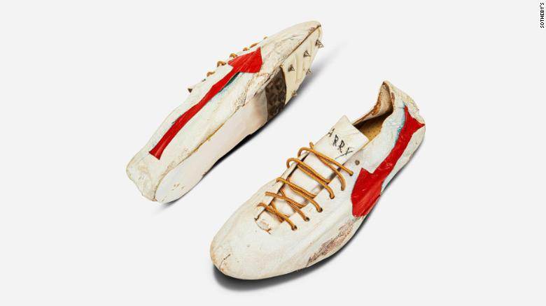 Tênis feito por criador da Nike, Bill Bowerman