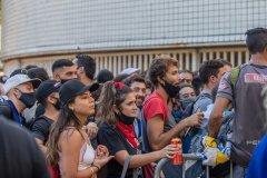 Aglomeração fora do Maracanã em dia de final da Copa América