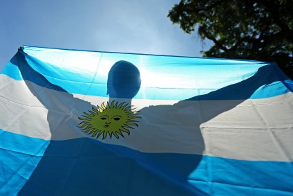 Aglomeração fora do Maracanã em dia de final da Copa América