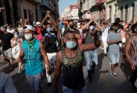 Um ano após protestos, governo cubano tem controle mais rígido sobre a população