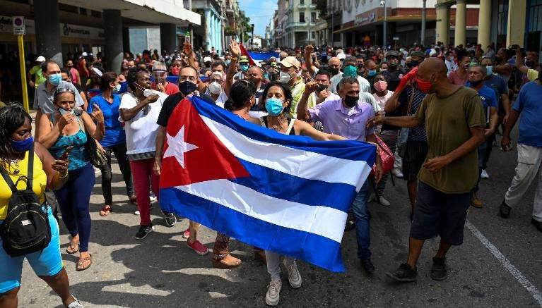 Protesto a favor do governo em Havana Protesto a favor do governo em Havana
