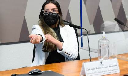 Diretora técnica da Precisa Medicamentos Emanuela Medrades