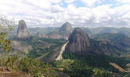 Monumento Natural dos Pontões Capixabas, em Pancas (ES)/Reprodução