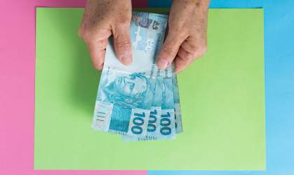 Com Selic a 5,25%, quanto rende investir R$ 1.000 em poupança, Tesouro ou fundo