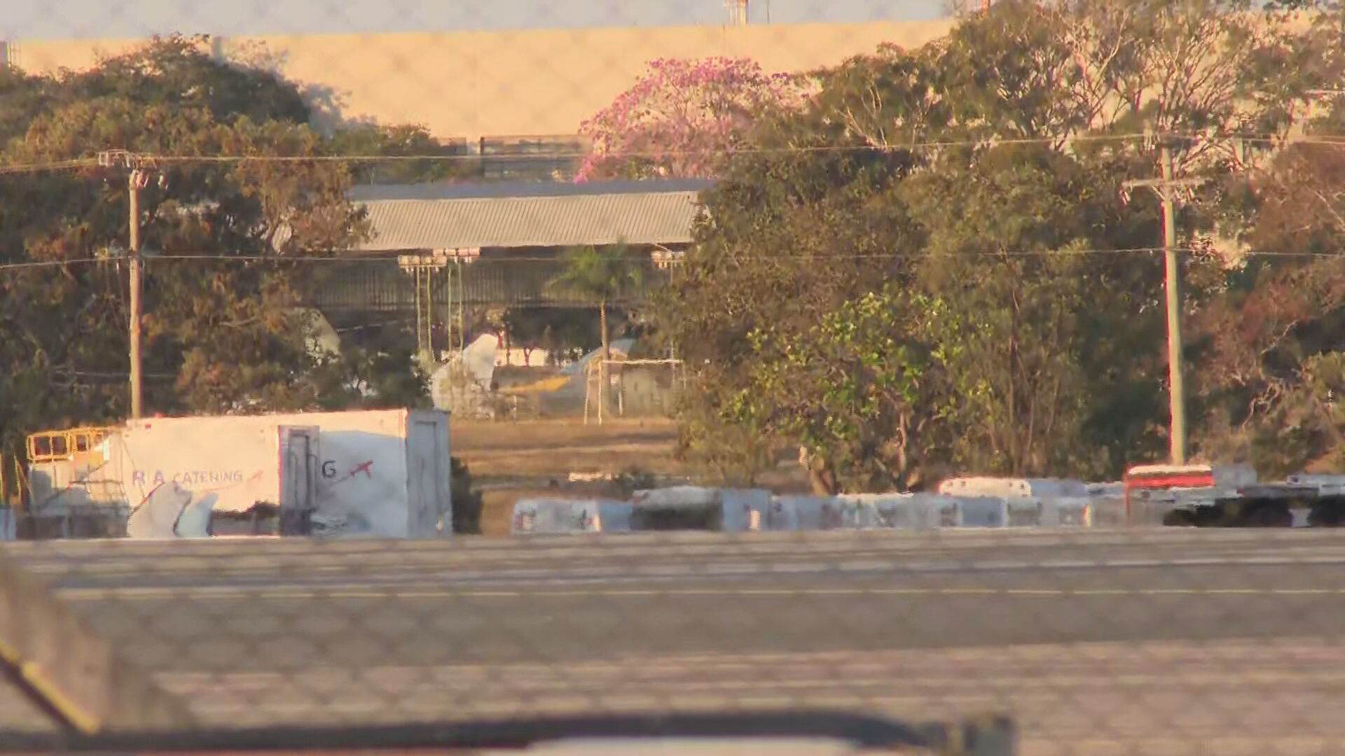 Momentos antes do avião com o presidente Jair Bolsonaro decolar de Brasília Momentos antes do avião com o presidente Jair Bolsonaro decolar de Brasília