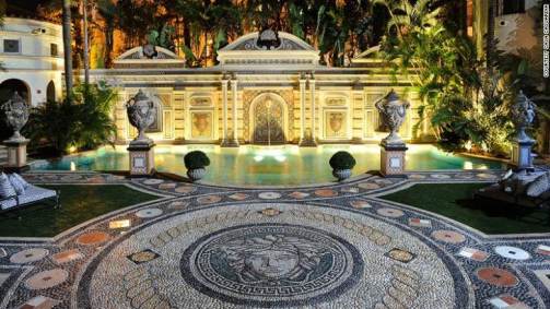 Antiga mansão do estilista italiano Gianni Versace, em Miami Beach 