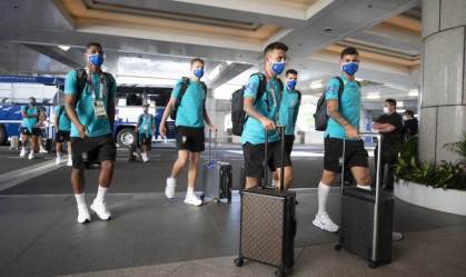 Seleção olímpica masculina desembarca no Japão