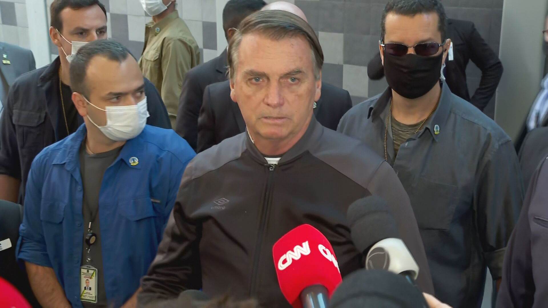 Bolsonaro recebe alta e deixa hospital em SP (18-07-2021) Bolsonaro recebe alta e deixa hospital em SP (18-07-2021)