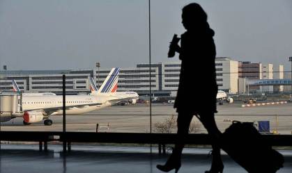 Agência ordena cancelamento de 40% dos voos em Paris devido a greve