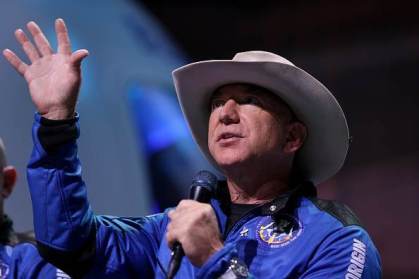 Jeff Bezos fala sobre seu voo no New Shepard, da Blue Origin