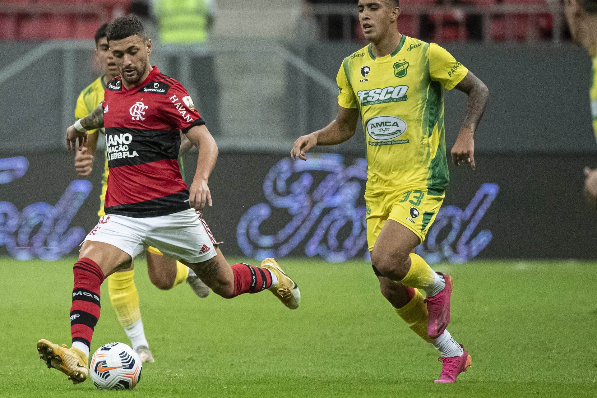 Flamengo goleou o Defensa y Justicia, da Argentina, por 4 a 1 pela Libertadores Flamengo goleou o Defensa y Justicia, da Argentina, por 4 a 1 pela Libertadores