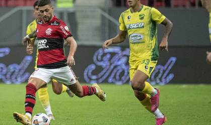 Flamengo vence Defensa y Justicia e avança para quartas de final da Libertadores