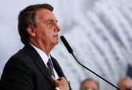 Ao lado de Fux e Pacheco, Bolsonaro sanciona projeto de lei que cria novo TRF