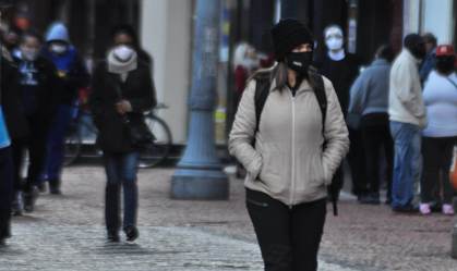Porto Alegre tem recorde de frio; veja tendência para os próximos dias no país