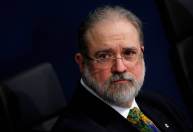 Aras liga para senadores e ignora quem pediu processo contra ele