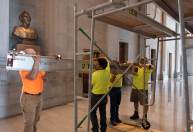 Capitólio do Tennessee remove busto de líder confederado e da Ku Klux Klan
