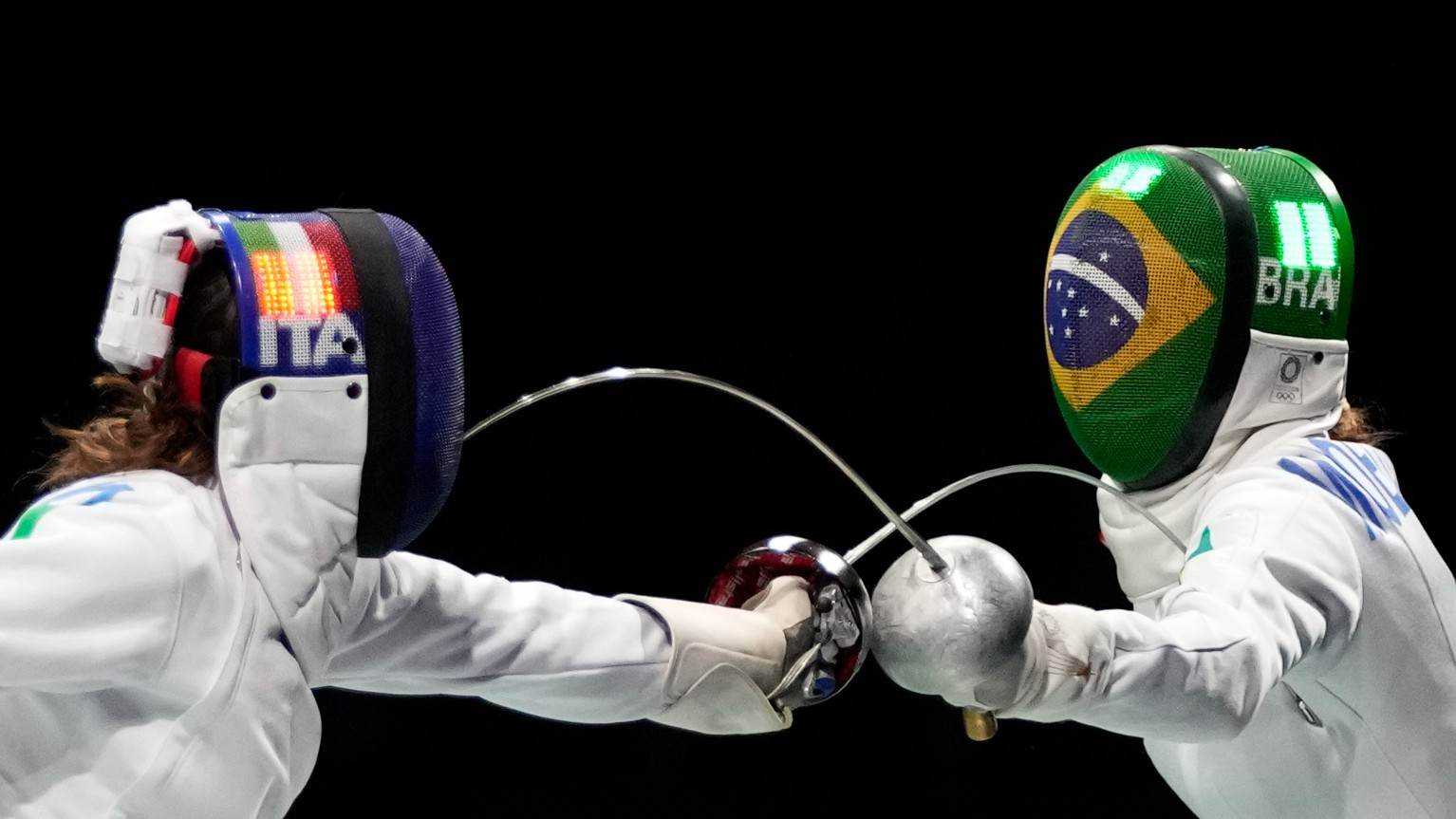 A brasileira Nathalie Moellhausen foi eliminada na esgrima nas Olimpíadas