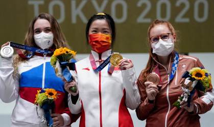 Russa Anastasiia Galashina e a suíça Nina Christen