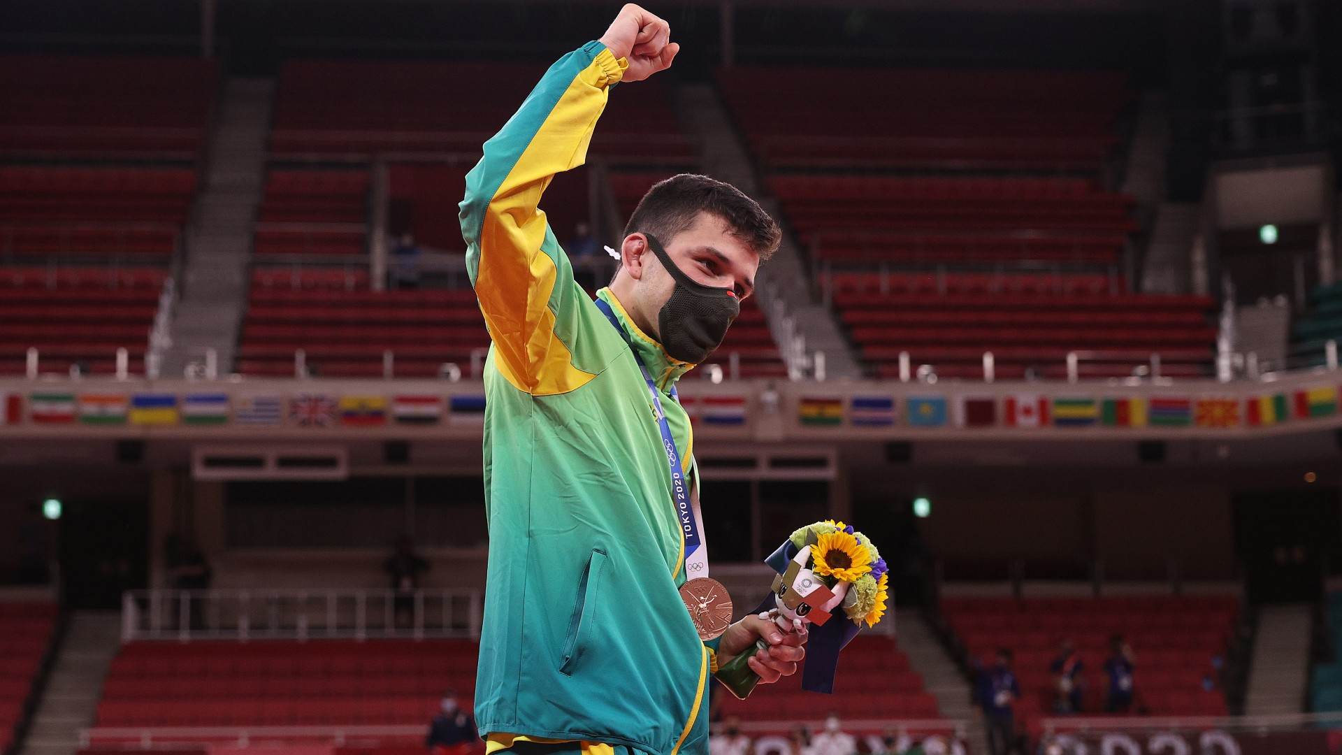 Daniel Cargnin comemora a conquista do bronze no judô até 66kg Daniel Cargnin comemora a conquista do bronze no judô até 66kg