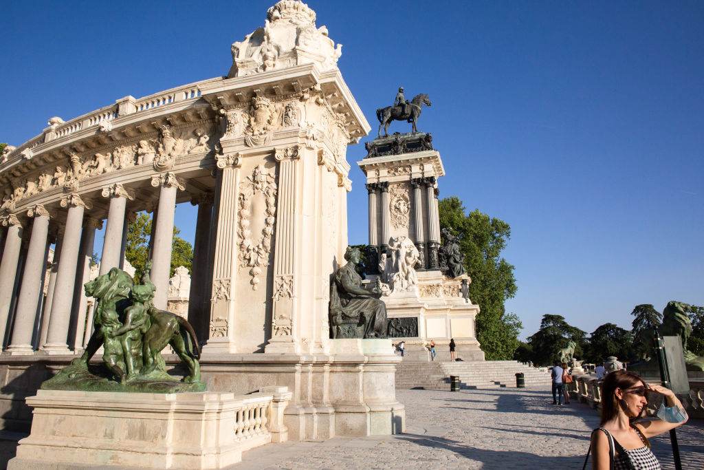 Monumento a Alfonso XII foi construído no parque do Retiro, em Madri