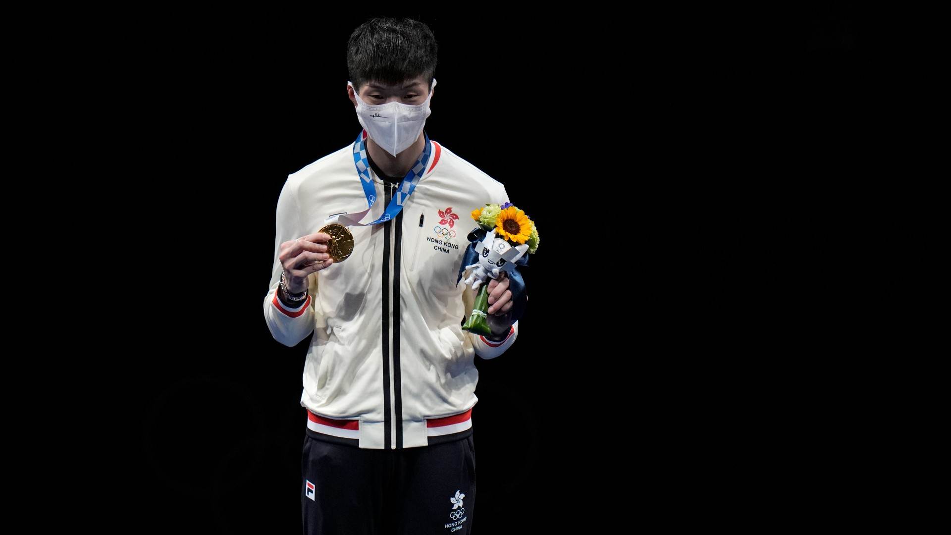 Ka Long Cheung, de Hong Kong, ouro na final individual masculina da esgrima Ka Long Cheung, de Hong Kong, ouro na final individual masculina da esgrima