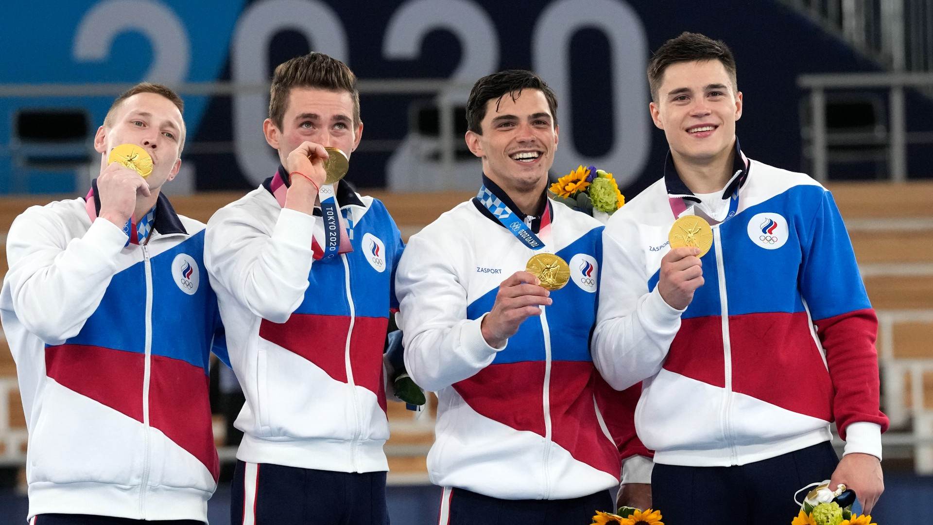 Equipe russa ficou com ouro na ginástica artística masculina Equipe russa ficou com ouro na ginástica artística masculina