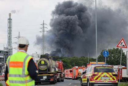 Incêndio em complexo químico em Leverkusen, na Alemanha
