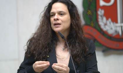 Janaína Paschoal critica abaixo-assinado de alunos da USP contra seu retorno