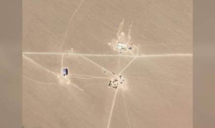silos de mísseis em construção no deserto chinês