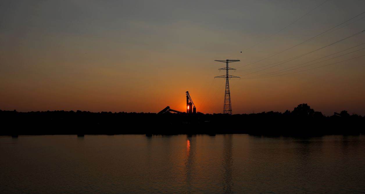 Vista de instalações de grãos da Bunge em Owensboro, Kentucky (EUA)
