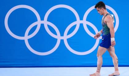 Caio Souza na final do individual geral da ginástica artística nas Olimpíadas
