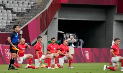 Seleção britânica de rúgbi se ajoelhou antes de disputa do bronze nas Olimpíadas