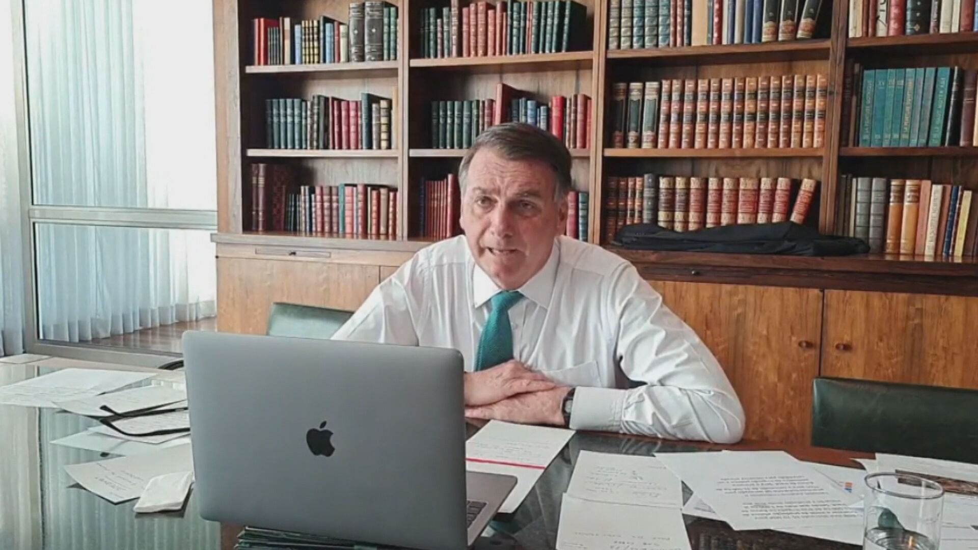O presidente Jair Bolsonaro disse que está em contato com diversos partidos O presidente Jair Bolsonaro disse que está em contato com diversos partidos